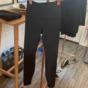 Lululemon wunder under high waist leggings NWOT